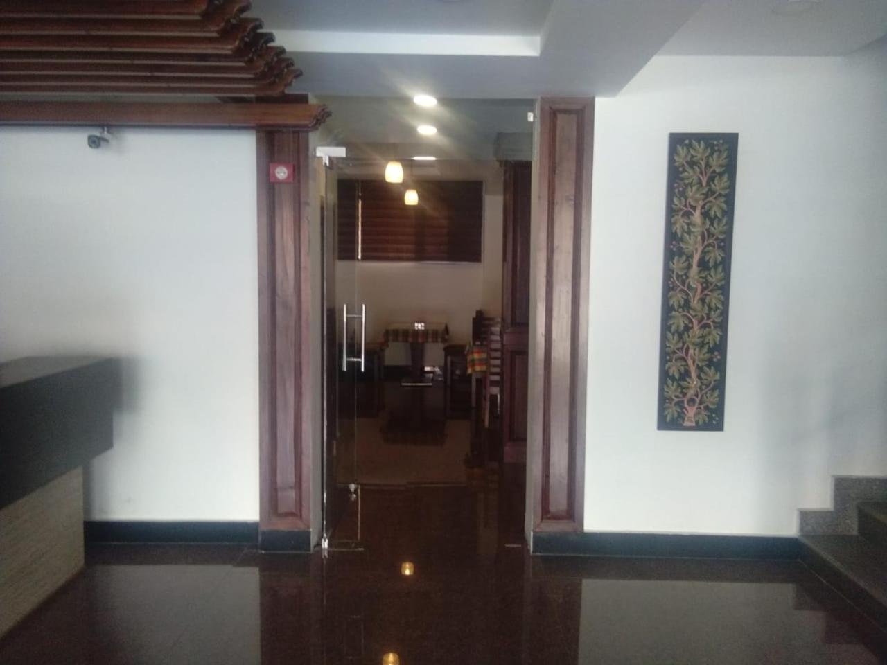 Hotel The Valley View Kashmir Srīnagar Exterior foto