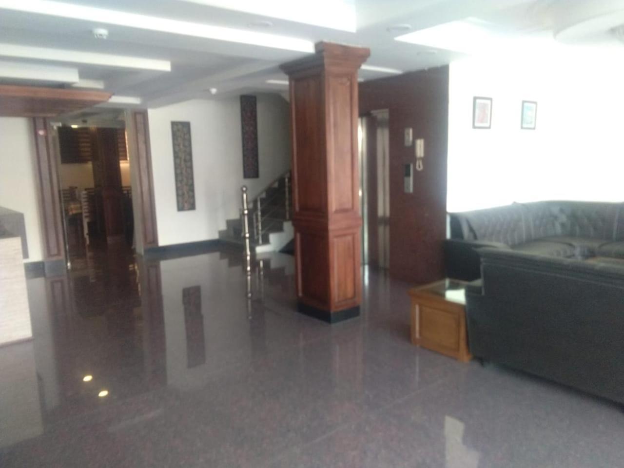 Hotel The Valley View Kashmir Srīnagar Exterior foto